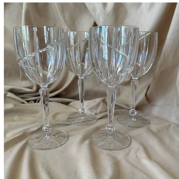 Vintage Uptrend By Mikasa Water Goblets Wine Glasses Stemware set/3 + one Free - Picture 1 of 7